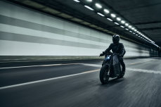 【Zoho CRM案例】达芬骑，摩托车新零售下的科幻猛兽