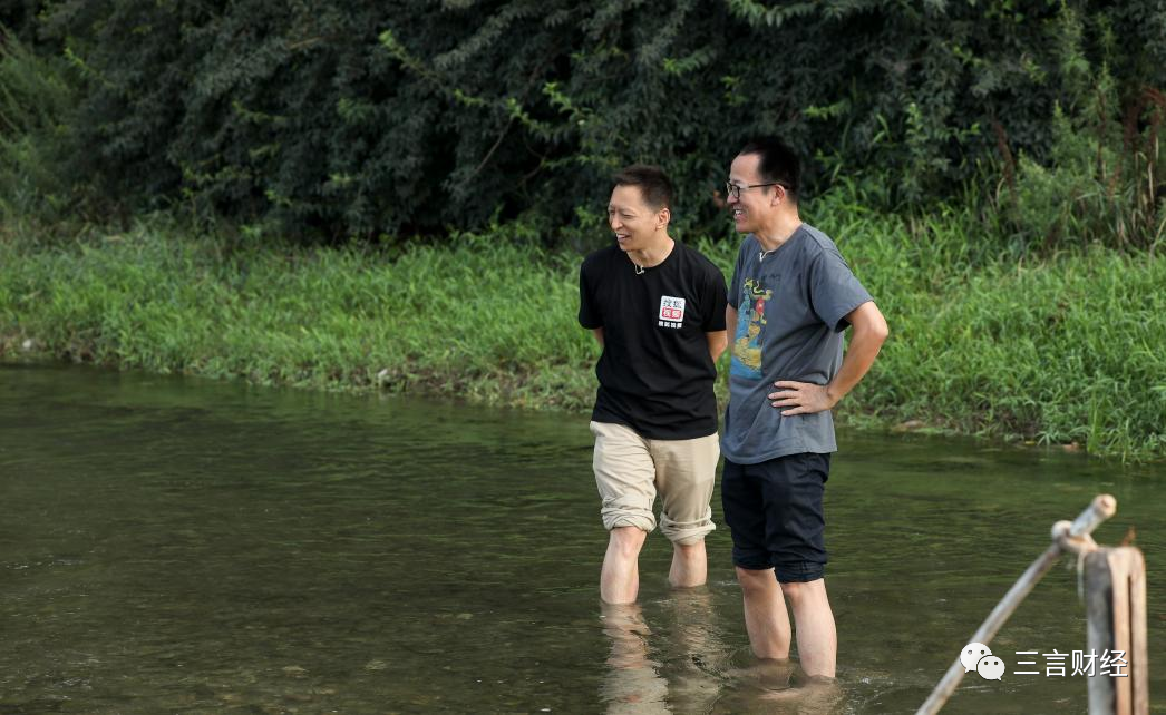 张朝阳碰上俞敏洪，知识直播擦出新火花