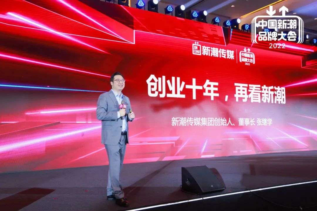 梯媒“雙雄爭霸”，Ta靠什么勝出