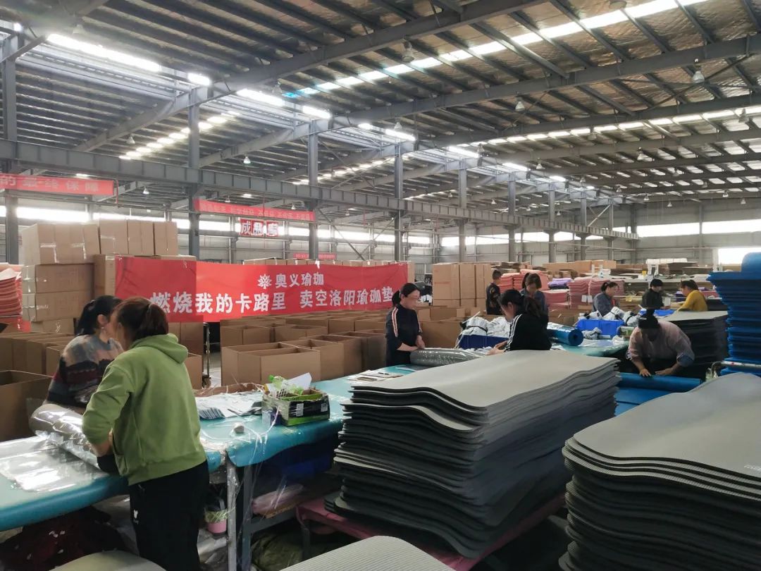 電商卷增長，同向不同路：集權VS放權，公域VS私域