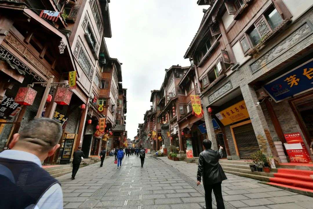 14天沒了5900億 貴州茅臺，怎樣著陸？
