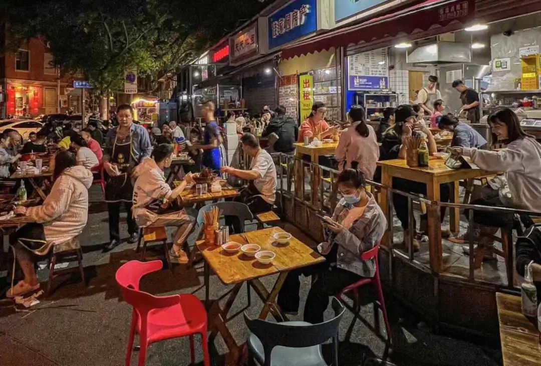 餐飲巨頭們，正在搶占夜宵市場