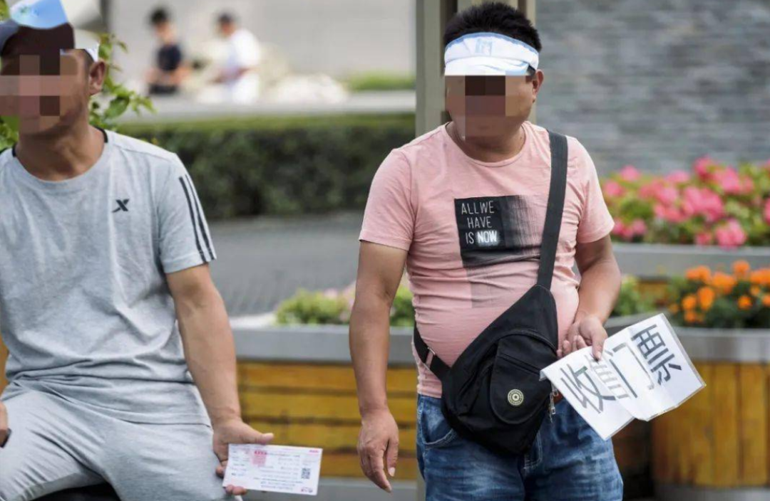 連陳奕迅都想當“黃?！?，這事到底有多賺錢？