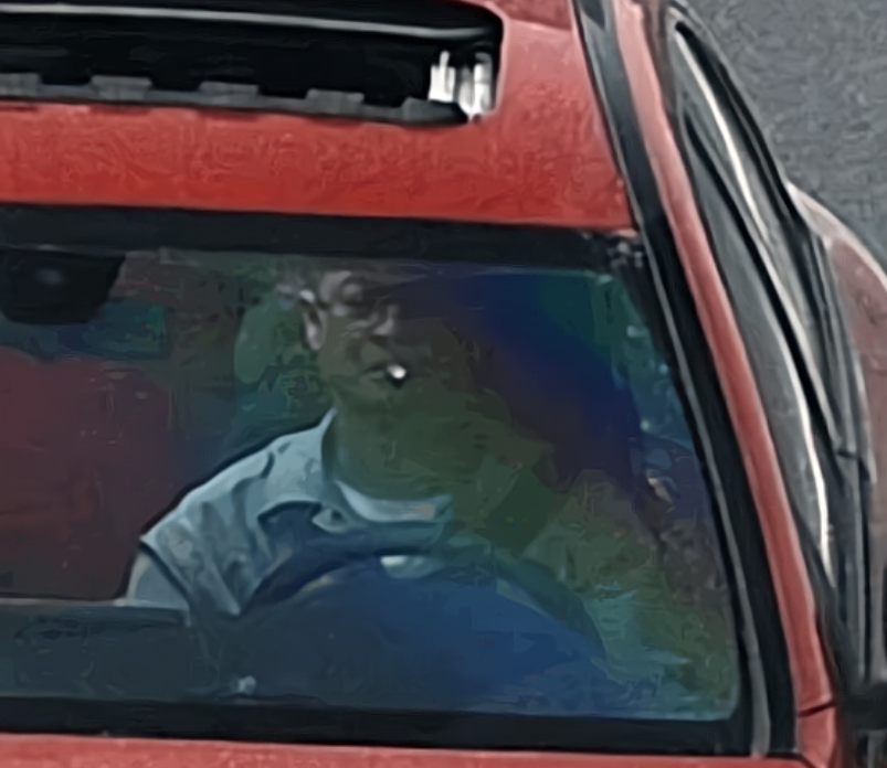 AI變智障了！小眼睛博主竟被智能車誤判開車睡覺，何小鵬親自回應