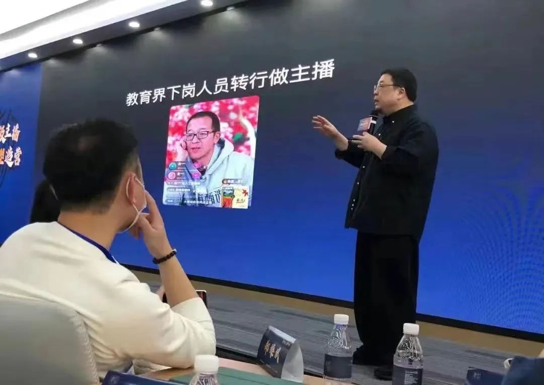 東方甄選自立門戶背后，「出走」是大主播的歸宿嗎？