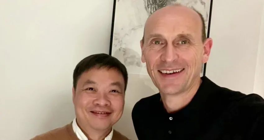 小鵬汽車股價大漲40%，德國大眾50億入股聯(lián)合造車，自主車企歷史性時刻