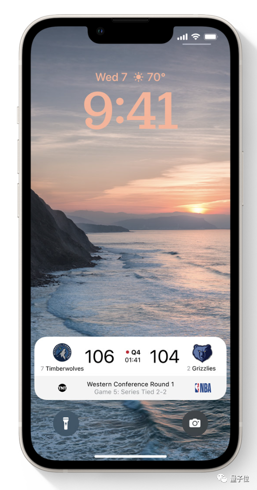 iOS 16升級引熱議，網友吐槽鎖屏太花哨，潘粵明一度登不上微信