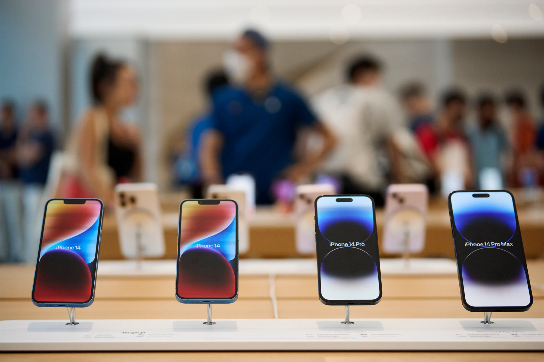 Apple Store小程序上线，苹果终于被微信「拿捏」了？