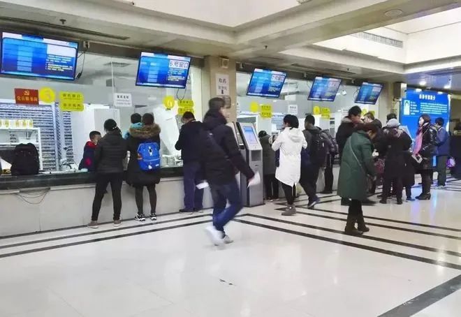 連陳奕迅都想當“黃牛”，這事到底有多賺錢？