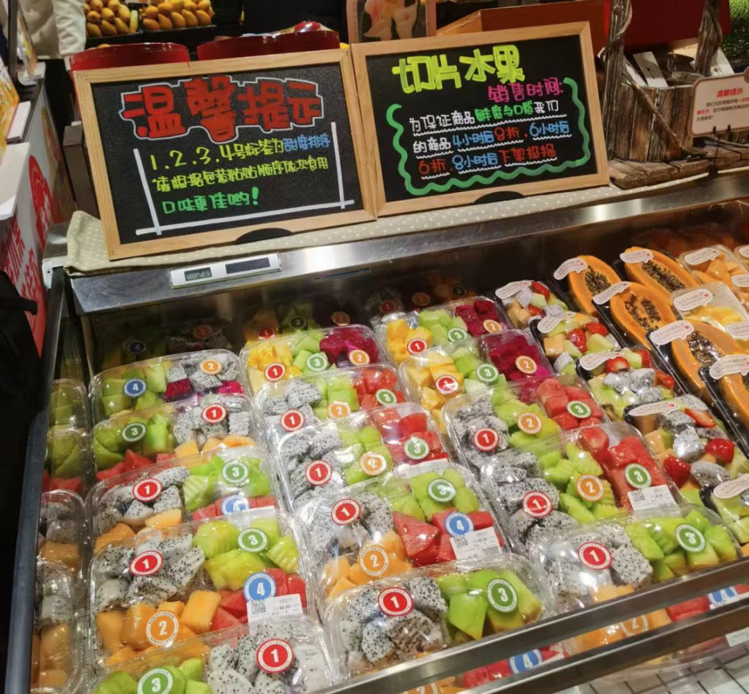 胖東來一線危機(jī)公關(guān)和口碑，為何還困在三線許昌？