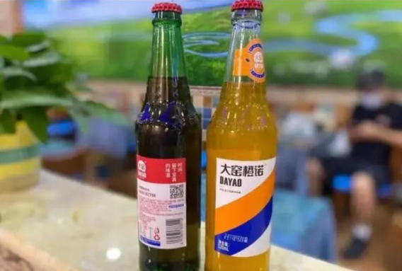 一瓶3塊，年入30億，中國最“土”飲料，靠拿捏男人逆襲