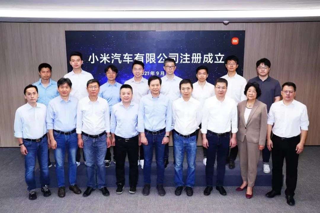 雷軍不談理想，但小米的新十年不能“躺”