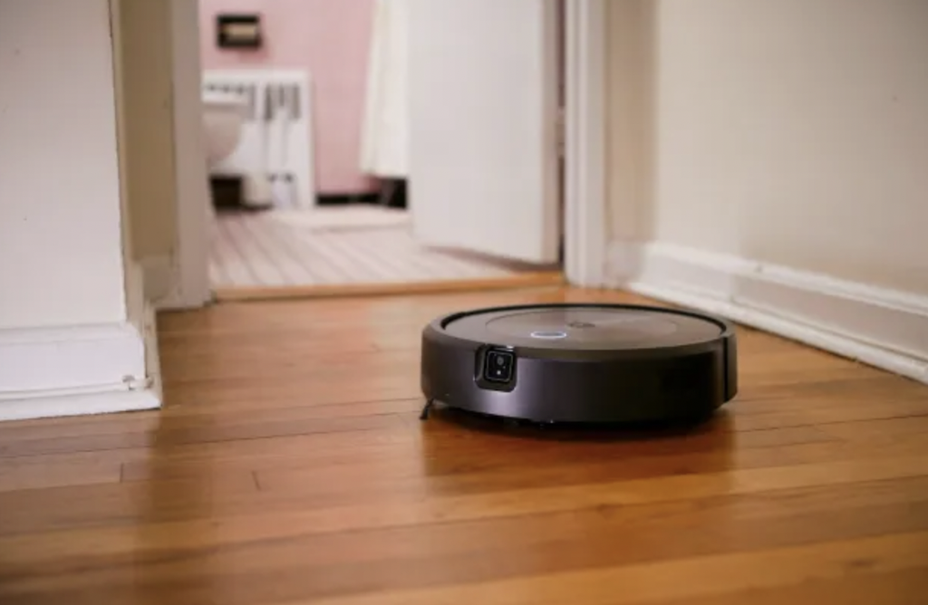 亞馬遜 17 億美元收購 iRobot，圖的并不是你的「兩室一廳」