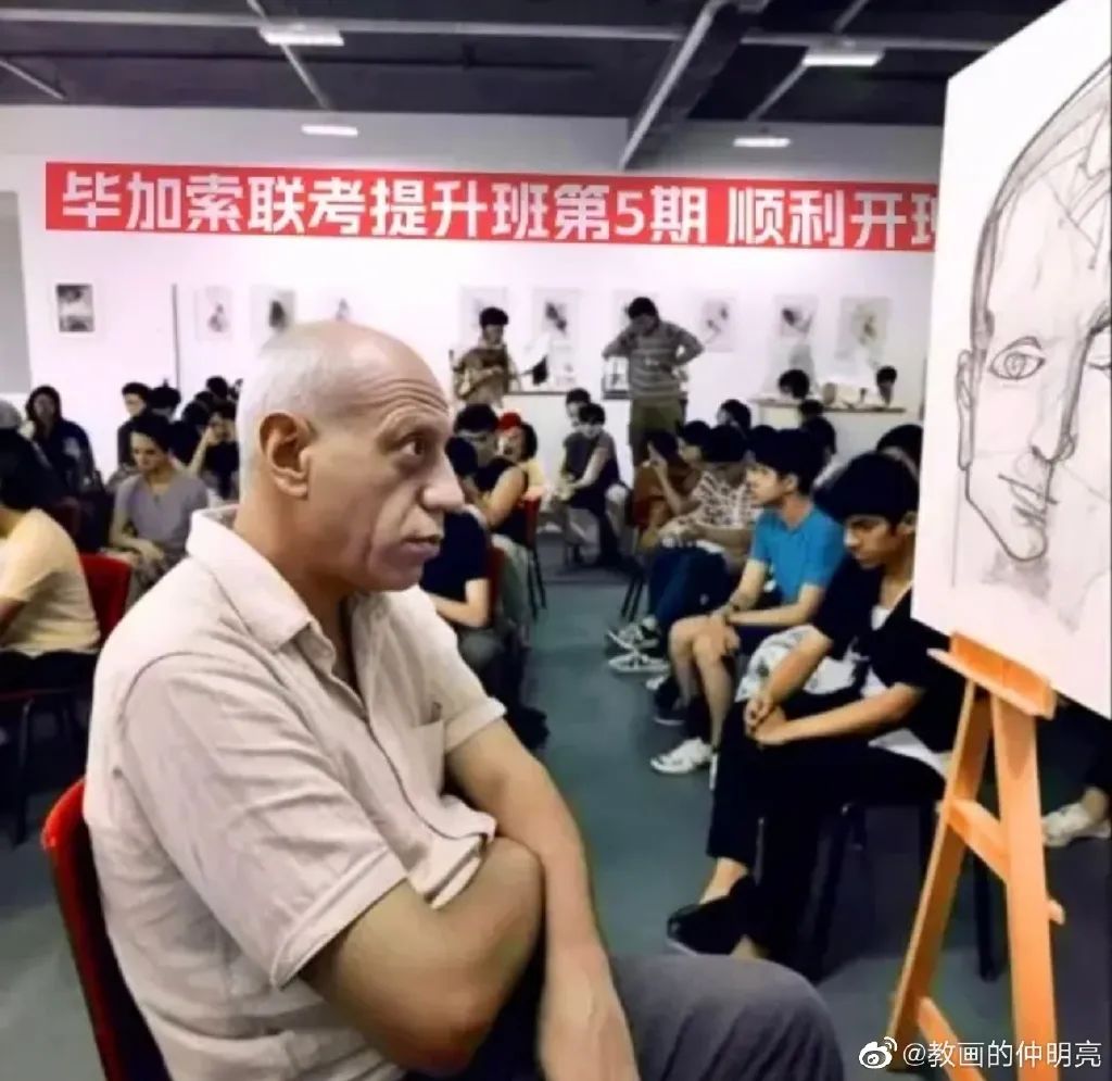 北上廣的打工人，被愛上AI的老板折磨瘋了