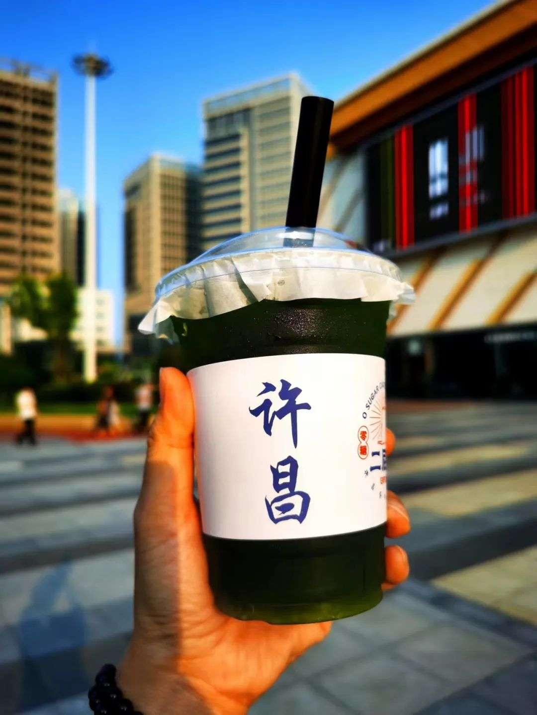 回四線城市探親后,我看到了中國餐飲的另一面