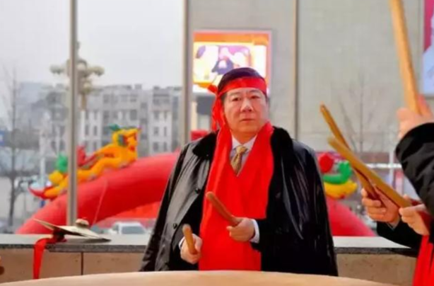 蒸發600億，汽車界的“家樂福”倒下，全怪新能源？