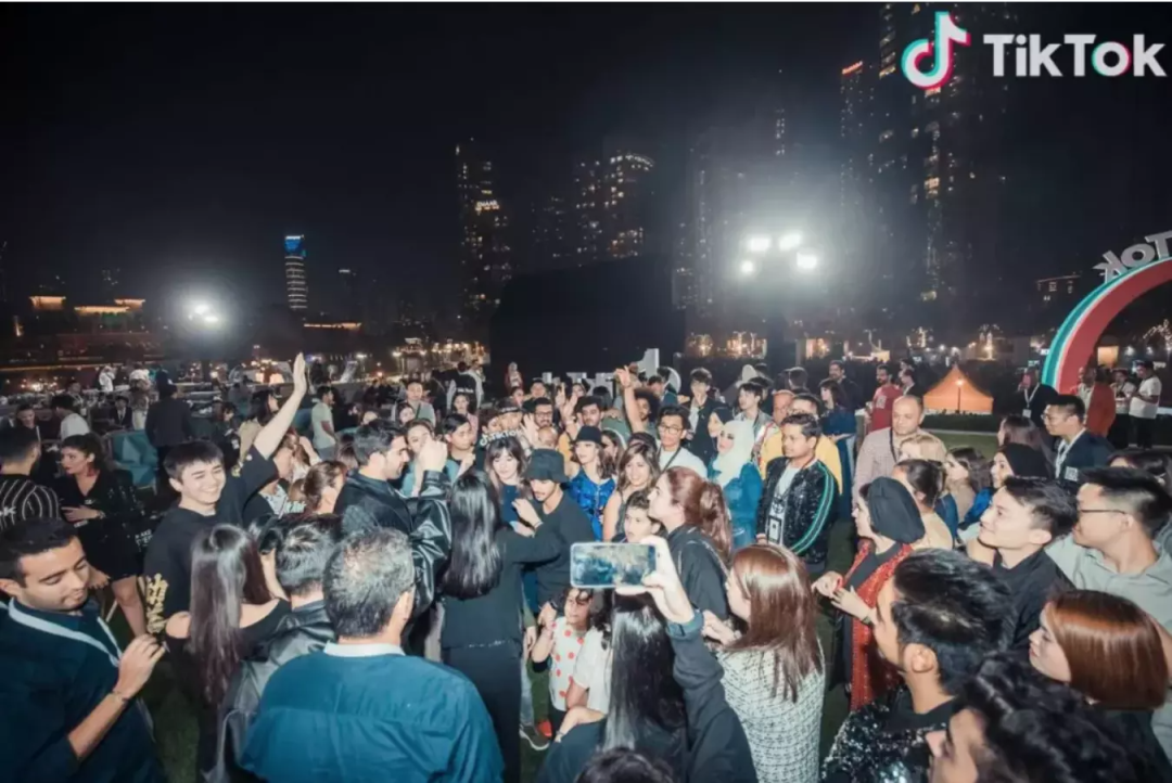 國足去不了的卡塔爾，國產App先去“收割”了