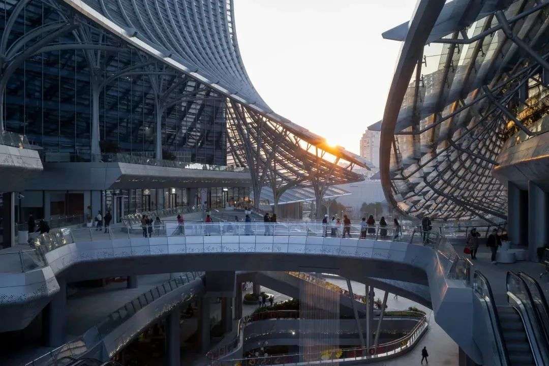 「一造科技」發布全球首臺元宇宙3D打印機