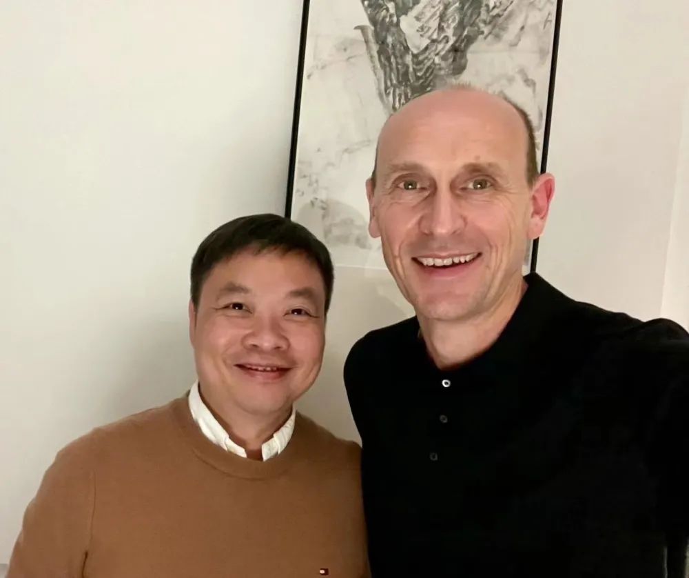 小鵬汽車股價大漲40%，德國大眾50億入股聯(lián)合造車，自主車企歷史性時刻