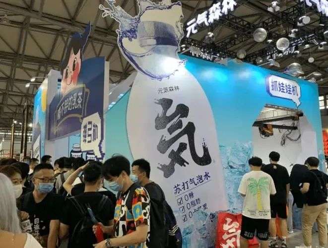 中國可樂硬剛百年巨頭？ 一場拒絕“雙標”的配料表之戰
