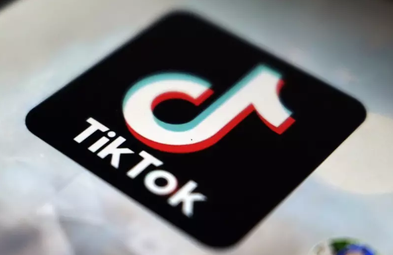 TikTok新动作狂揽创作者，海外社媒开启捞金时代