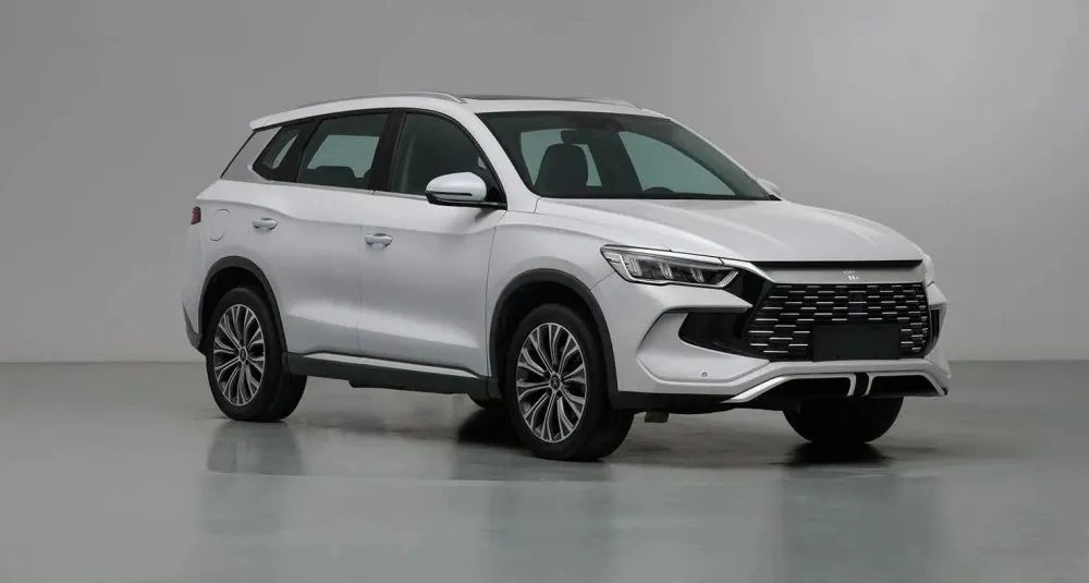 汽車價格戰2.0打響，比亞迪長城吉利率先開火，蔚來被迫入局