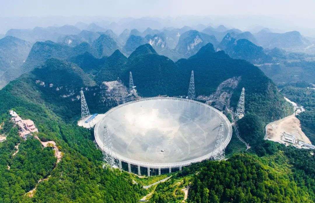 AI探星：在靜默宇宙中尋找“燈塔”