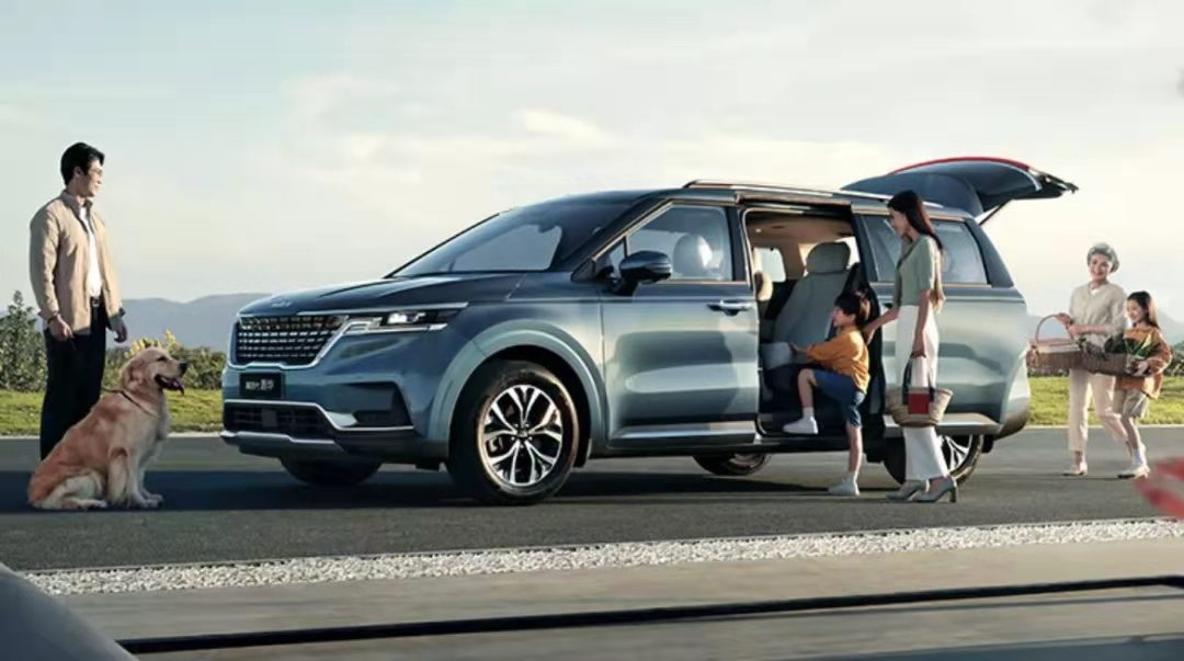 國產(chǎn)車企開始卷MPV，豐田加價提車的美夢快做完了？