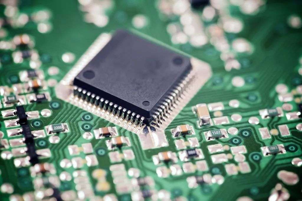 Google、Intel、騰訊等大廠相繼入局，RISC-V 終將徹改半導體行業！