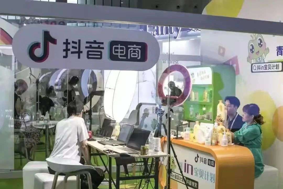 直播新紅人為何大都在抖音？