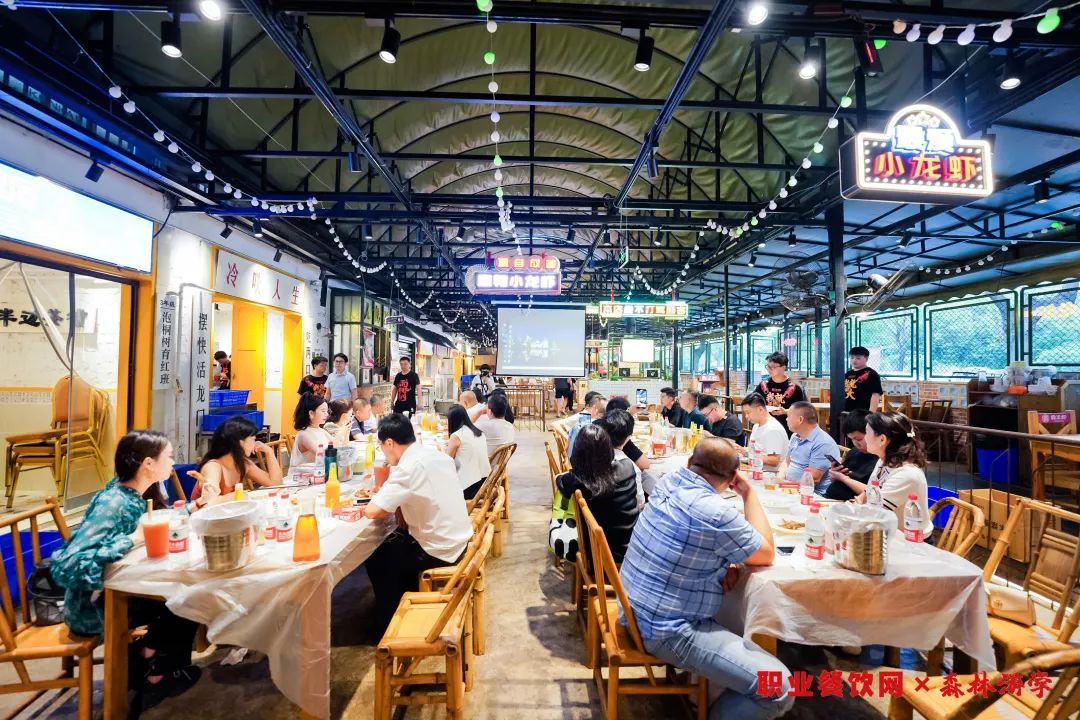 快餐集體回歸25元以內客單，情緒是下一個賽道……