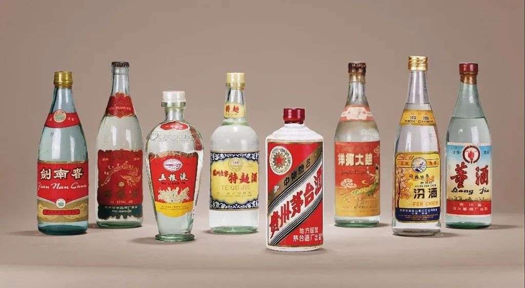 疫情之下的40歲：被迫轉型后，我在抖音代播月銷千萬｜操盤手自述